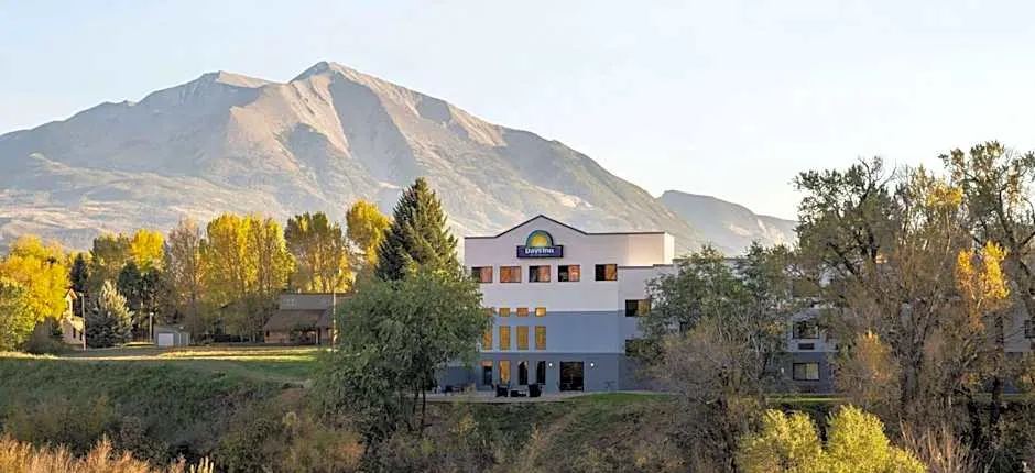 Days Inn by Wyndham Carbondale
