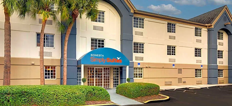 Sonesta Simply Suites Miami Airport Doral