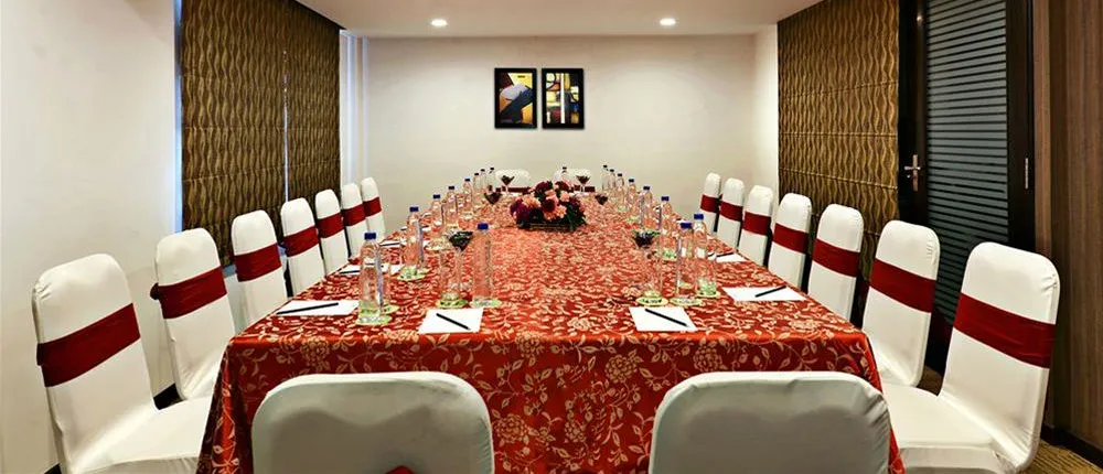 Leisure Inn Grand Chanakya
