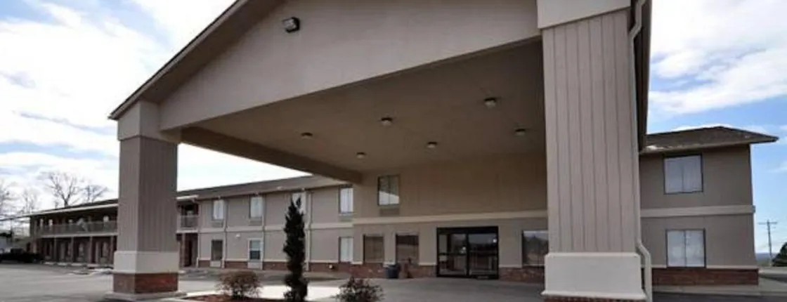 Econo Lodge Inn & Suites Greenbrier