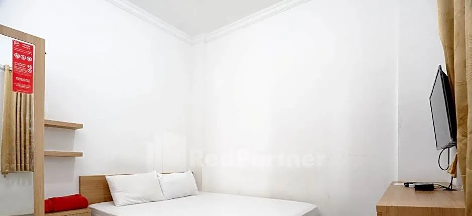 Family Residence Mitra RedDoorz