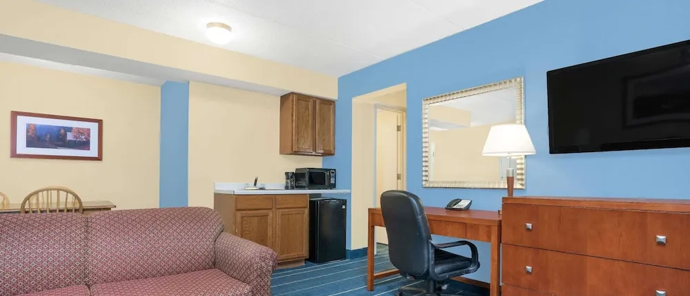 Days Inn by Wyndham Alexandria MN