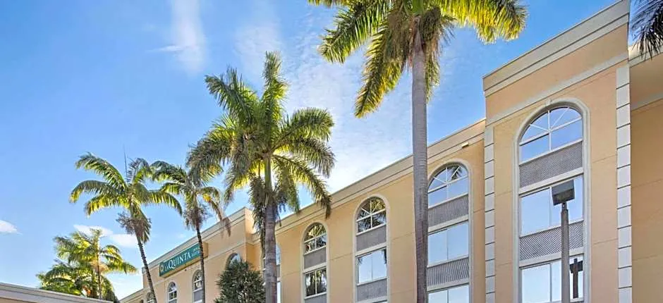 La Quinta Inn & Suites by Wyndham Sunrise