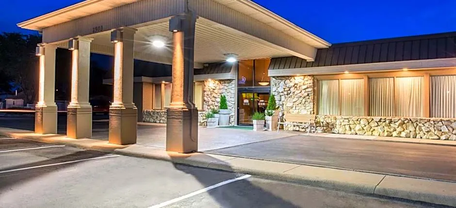 Ramada by Wyndham Midtown Grand Island