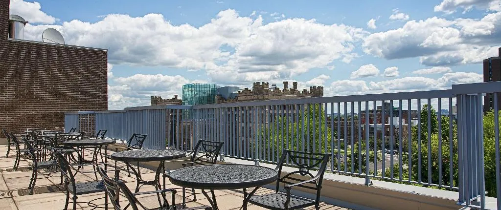 BEST WESTERN PLUS OTTAWA DOWNTOWN SUITES (EX-VICTORIA PARK SUITES)
