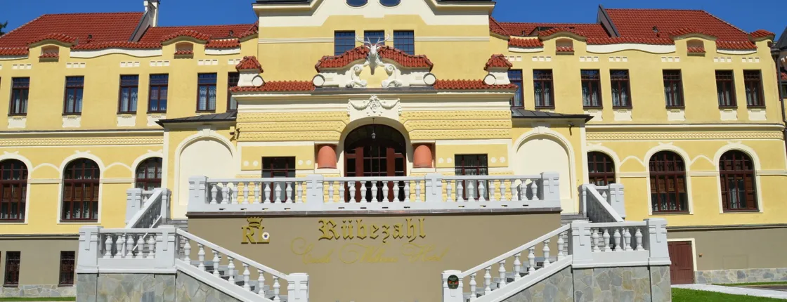 Rübezahl Marienbad Luxury Castle Hotel Golf