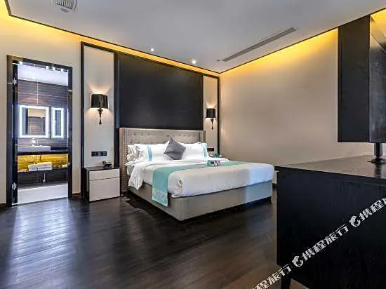 Xana Hotel (Xinghua RT-Mart)
