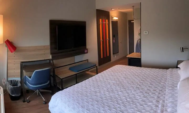 Tru by Hilton Monroe