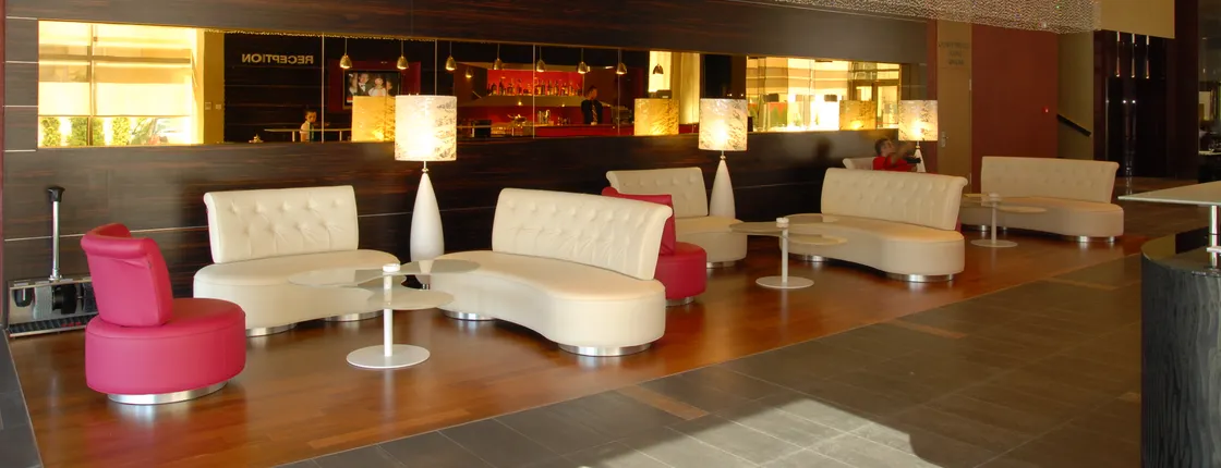 GOLDEN TULIP ANA DOME
