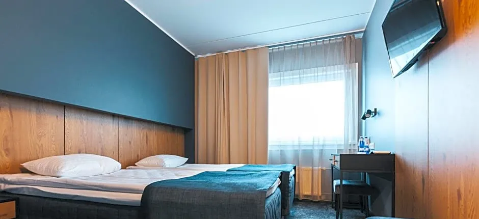Go Hotel Shnelli