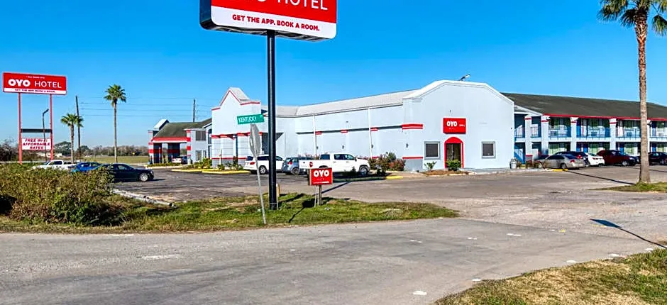 OYO Hotel Rosenberg TX I-69