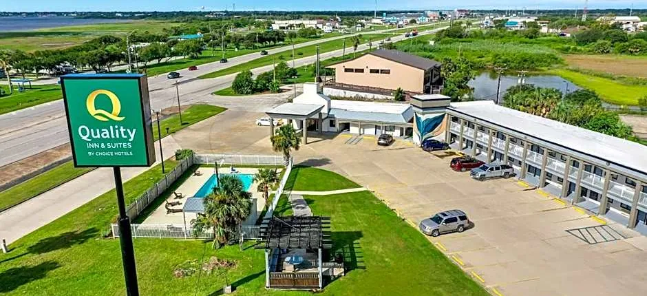 Quality Inn & Suites Port Lavaca near Lighthouse Beach