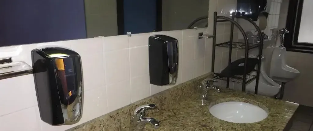 Chicago Parthenon Hostel