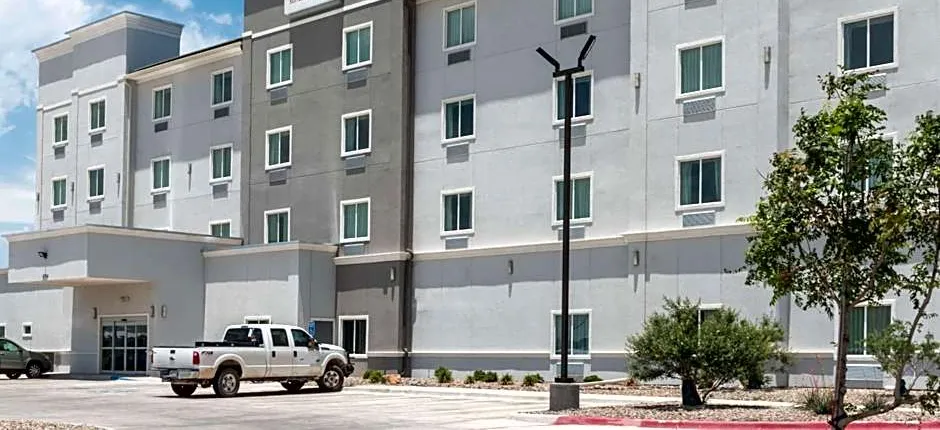 Hawthorn Suites By Wyndham Midland