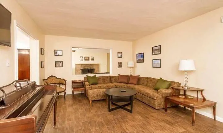 Encanto Bungalow by Signature Vacation Rentals