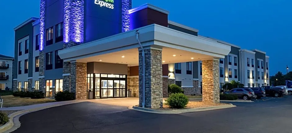 Holiday Inn Express Rochester South Mayo Area By IHG