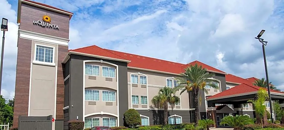La Quinta Inn & Suites by Wyndham Houston - Normandy