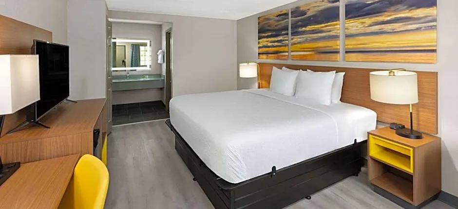 Days Inn & Suites by Wyndham Vicksburg