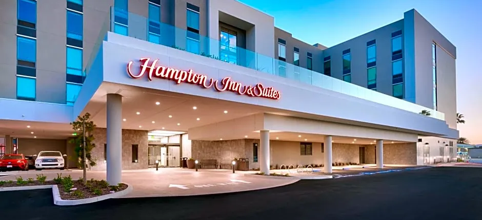 Hampton Inn By Hilton & Suites Anaheim Resort Convention Center