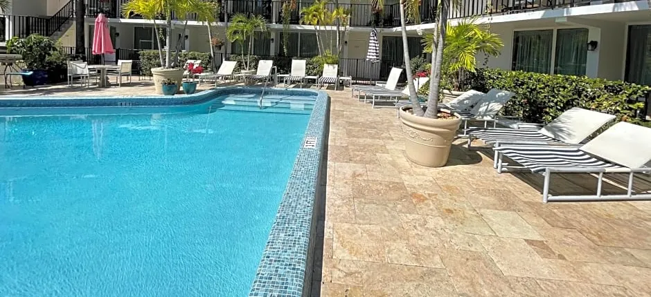 Ocean Mile Hotel