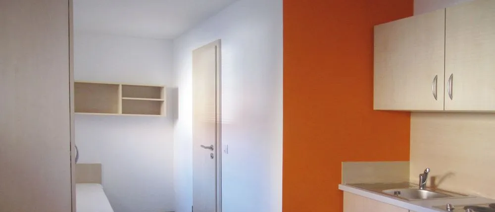 Orange Hotel und Apartments