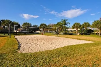 7742 The Windsor House 5 Bedroom by Florida Star