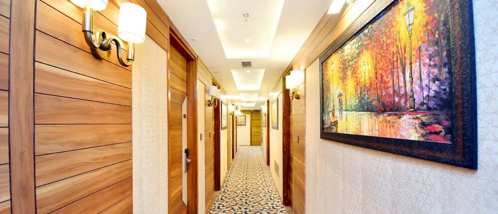 Capital O 43988 Makhan Residency