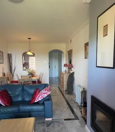 Spacious Ground Floor Luxury Apartment with underground parking