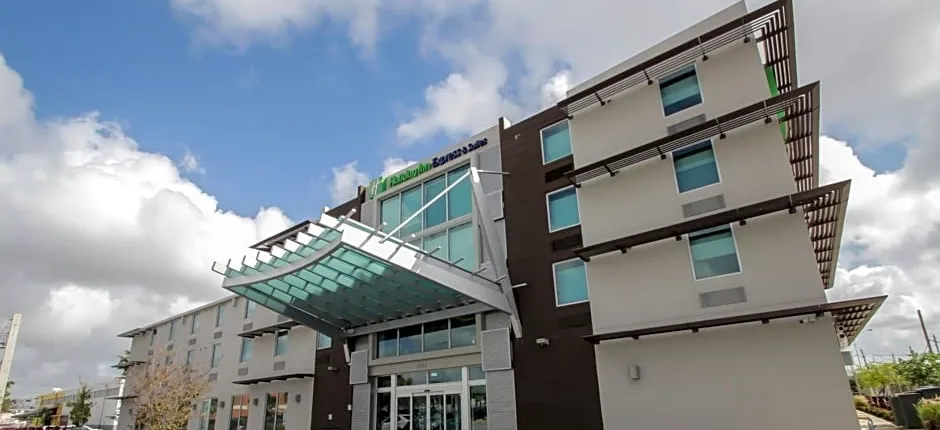 Holiday Inn Express & Suites Miami Airport By IHG