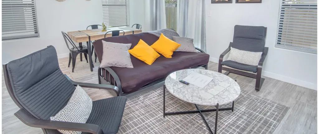 Spectacular Cozy 3 BR Plus 2 and a Half BA Apt Near Downtown