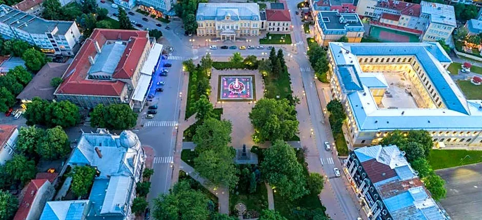 Charlino Plaza