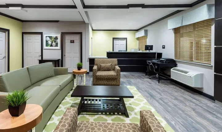 Super 8 by Wyndham Colorado City