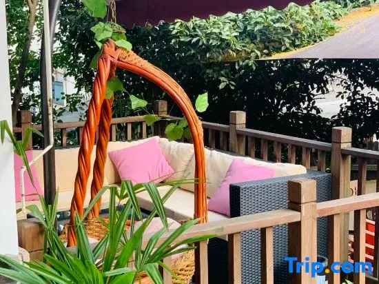 Lingyin Xianting Inn