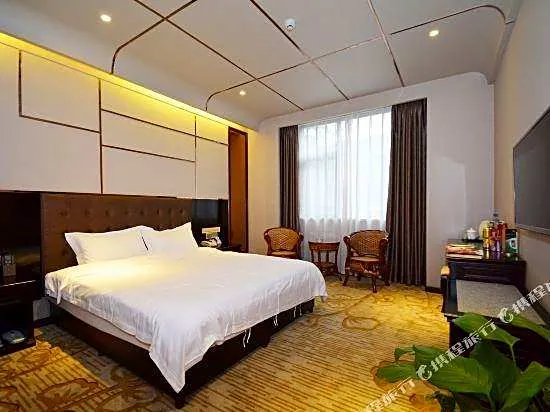 Xinzheng Shangri-La Holiday Hot Spring Hotel