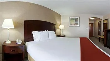 Holiday Inn Express Hotel & Suites College Station