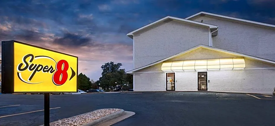 Super 8 By Wyndham Columbus Airport