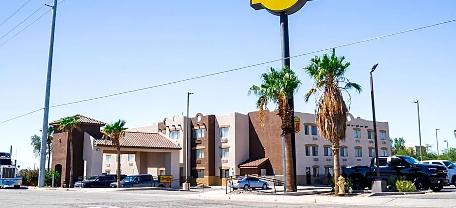 Super 8 by Wyndham Yuma
