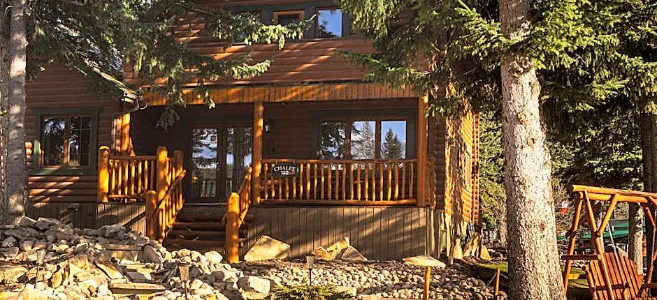 Overlander Mountain Lodge