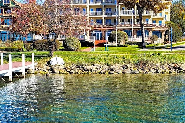 Bella Vista Suites Lake Geneva