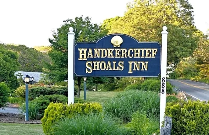 Handkerchief Shoals Inn