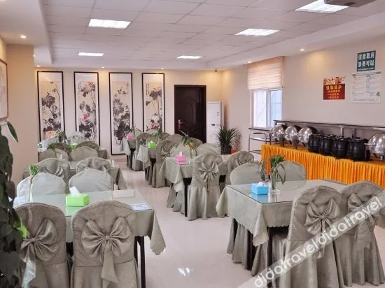 Gefei Hotel (Xiaoxian Railway Station Century Avenue Zhejiang Merchants Market)