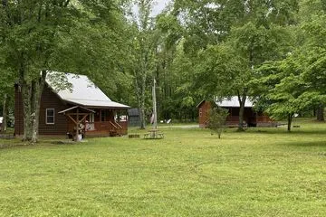 Little Tracks Cabins