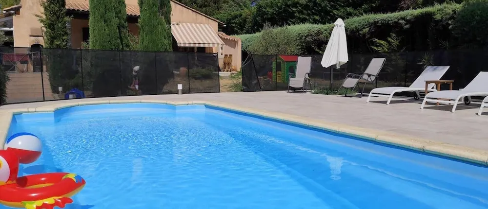 Villa With 4 Bedrooms in L'isle-sur-la-sorgue, With Private Pool and Enclosed Garden
