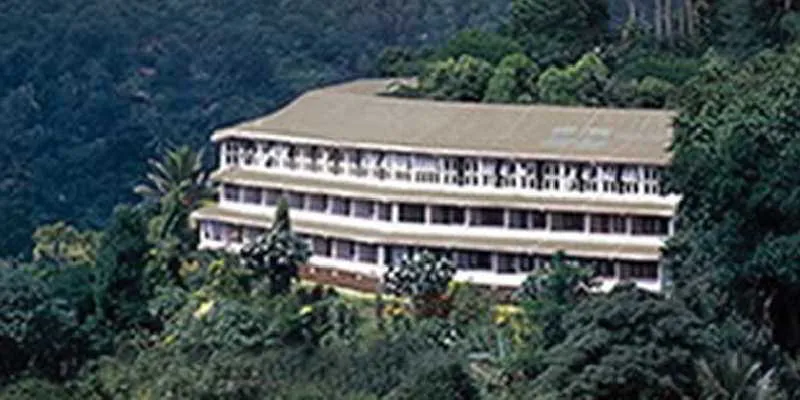Hotel Hill Top