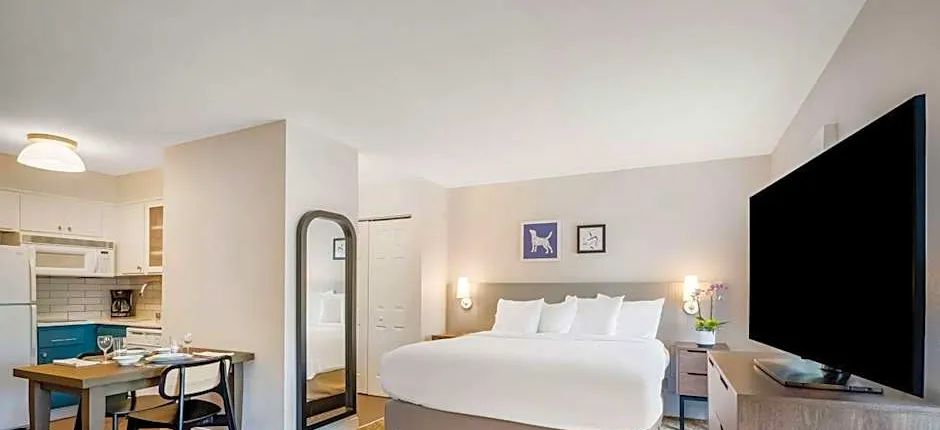 Sonesta ES Suites Portland Vancouver 41st Street