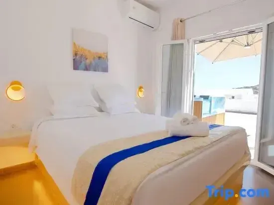 Eutixia Houses - Complex of 3 Deluxe Studios