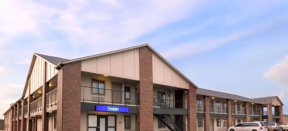 Travelodge by Wyndham Wellington