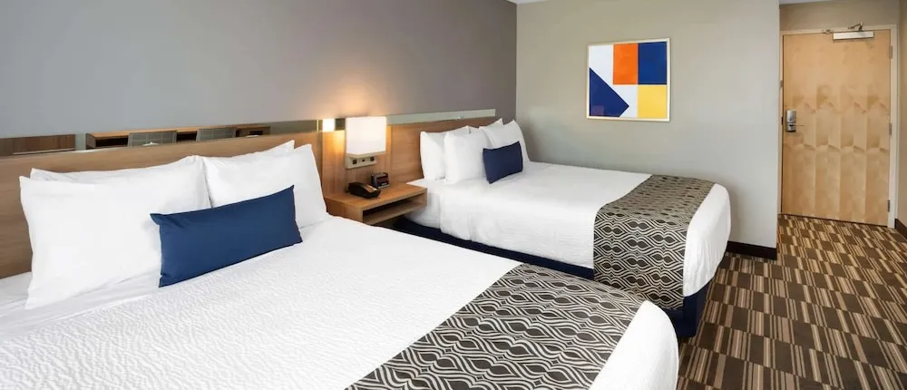 Microtel Inn & Suites by Wyndham Farmington