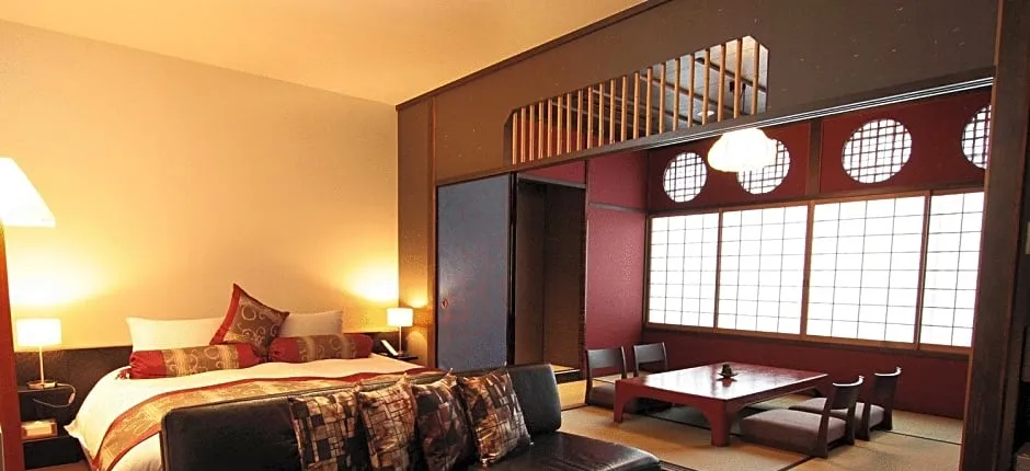 Kizashi The Suite