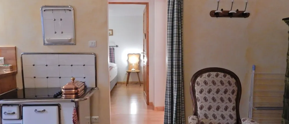 An Apartment in a 17th Century Wine Grower?s House
